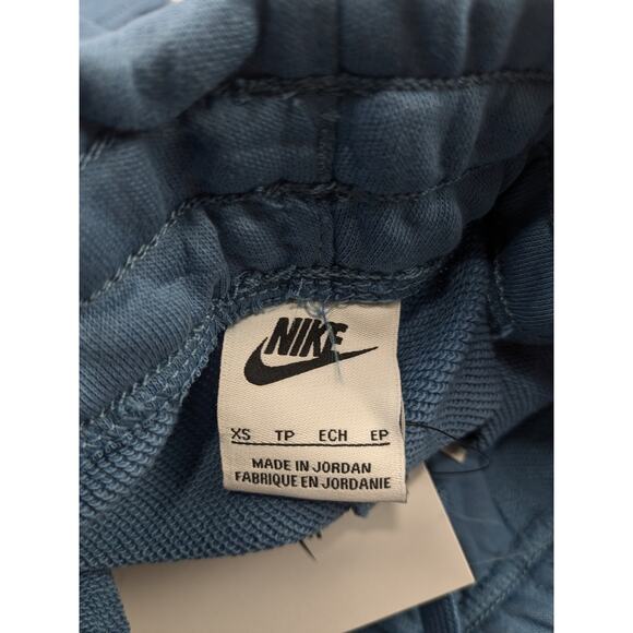 Nike Blue Sweatshorts - XS Youth - Picture 2 of 4